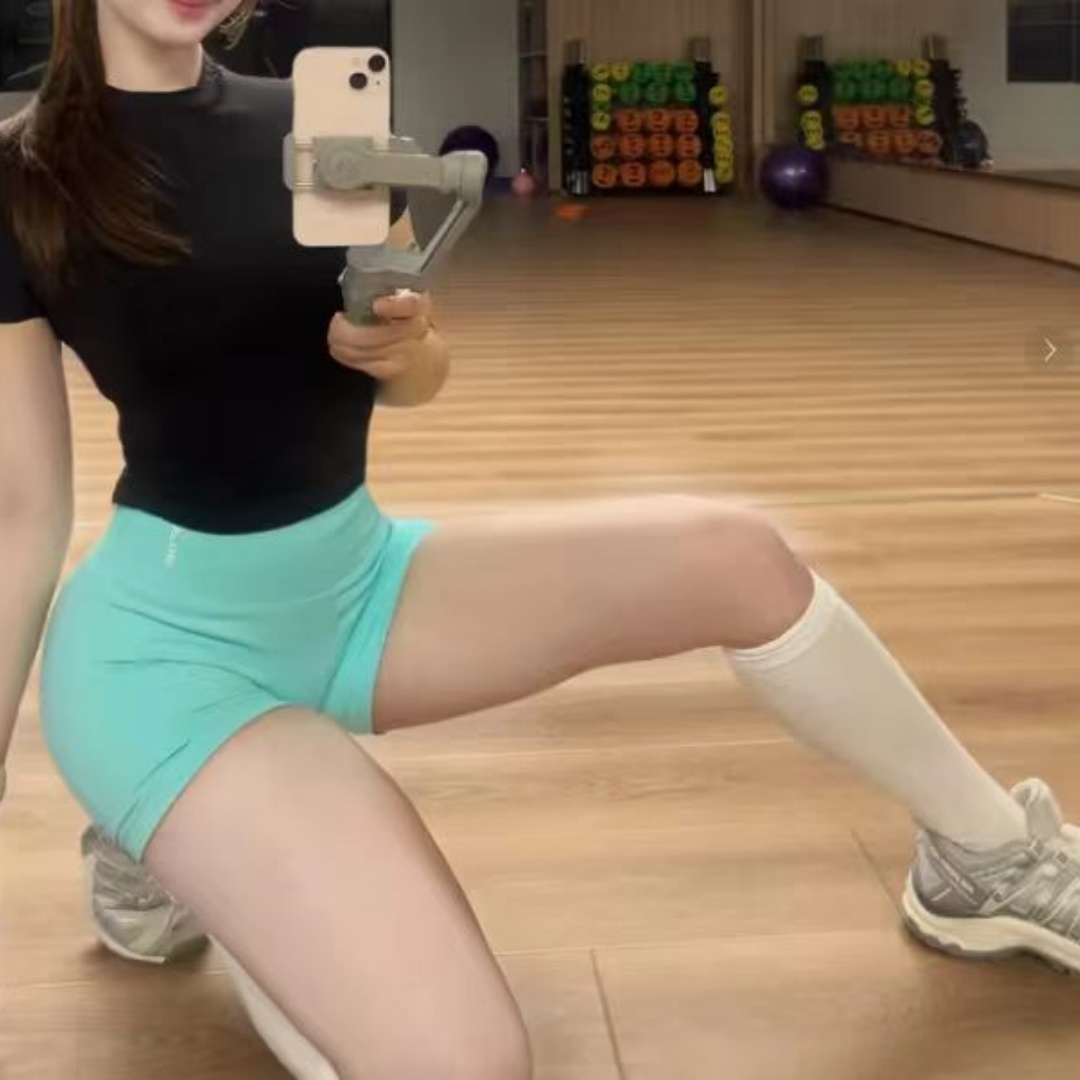 Yoga Fitness Workout - DYF Impact Seamless Booty Yoga Shorts